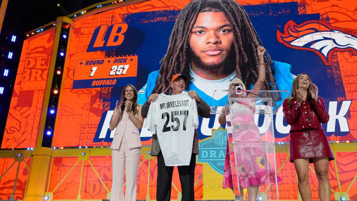 Broncos agree to terms with 7th-round rookies Bentley, Murdock