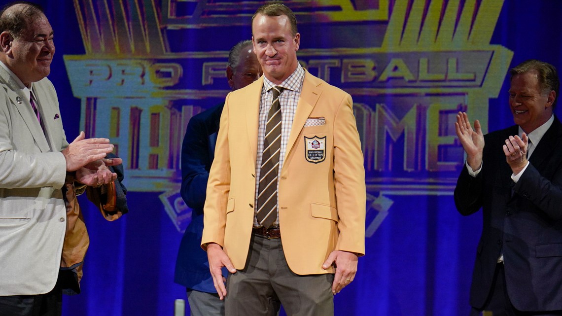 Peyton Manning Archie Manning Pro Football Hall of Fame enshrinement