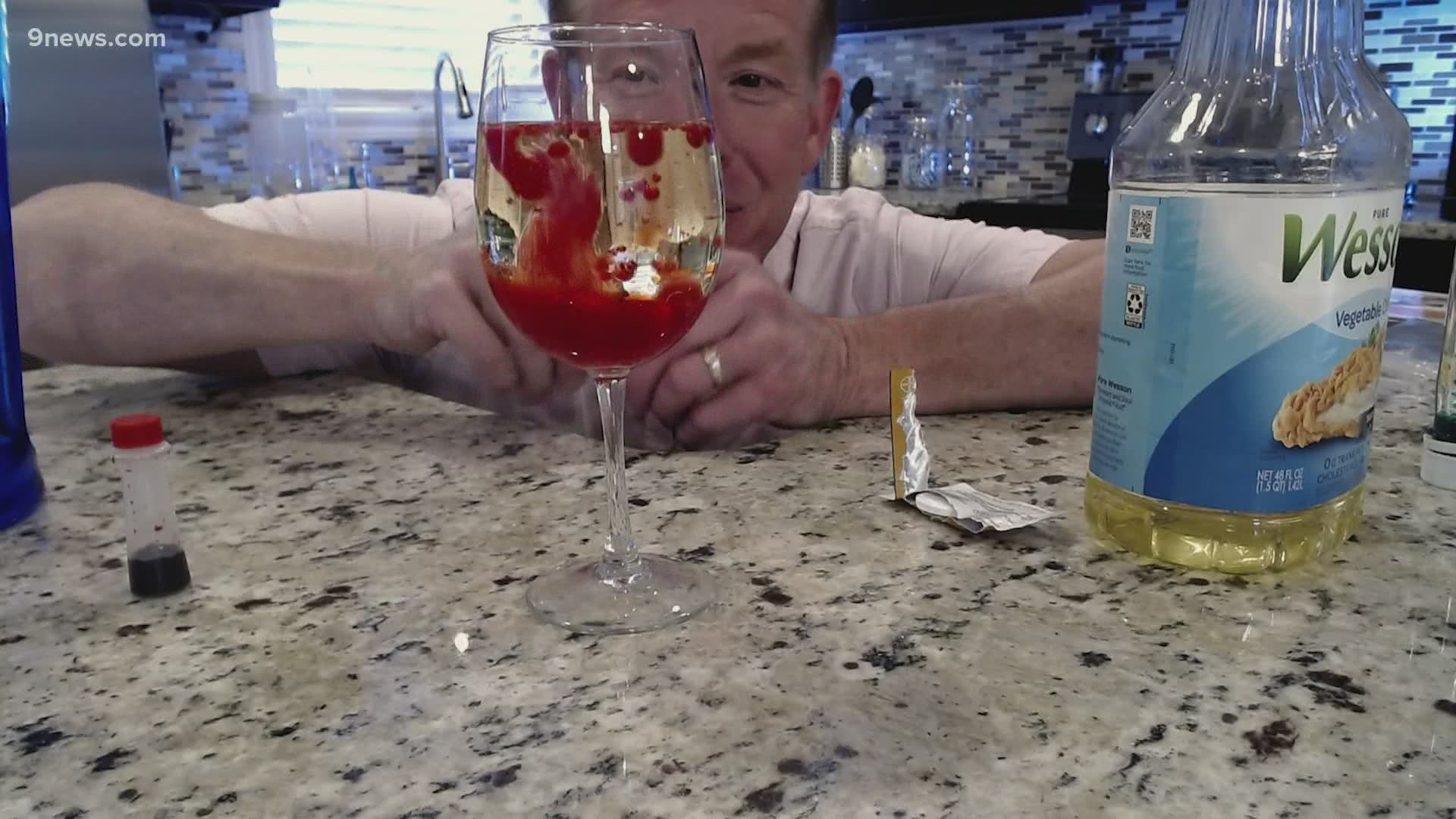 In today's science minute, Steve Spangler shows us how to make a lava lamp from scratch.