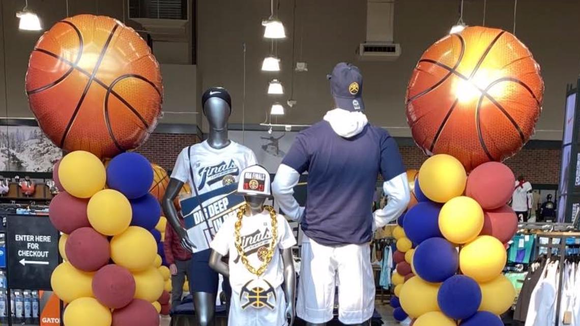 Stores open for Nuggets fans to get championship gear - Denver