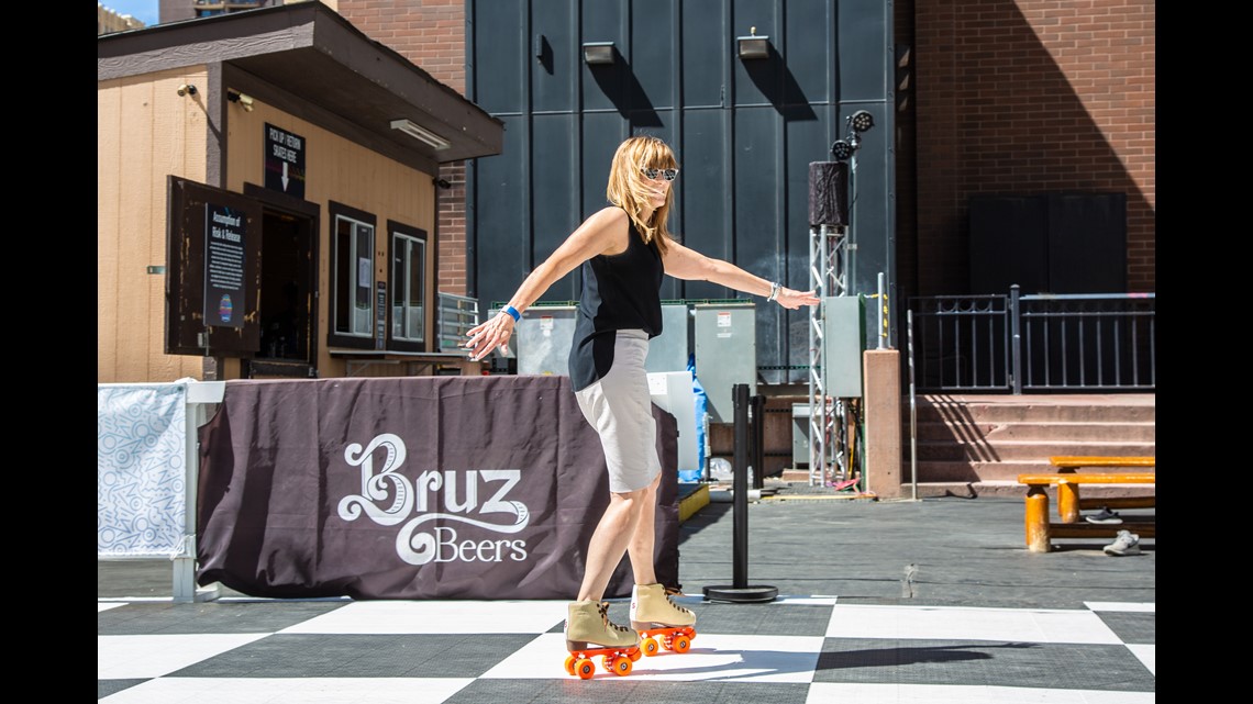 New pickleball, volleyball courts open in downtown Denver park