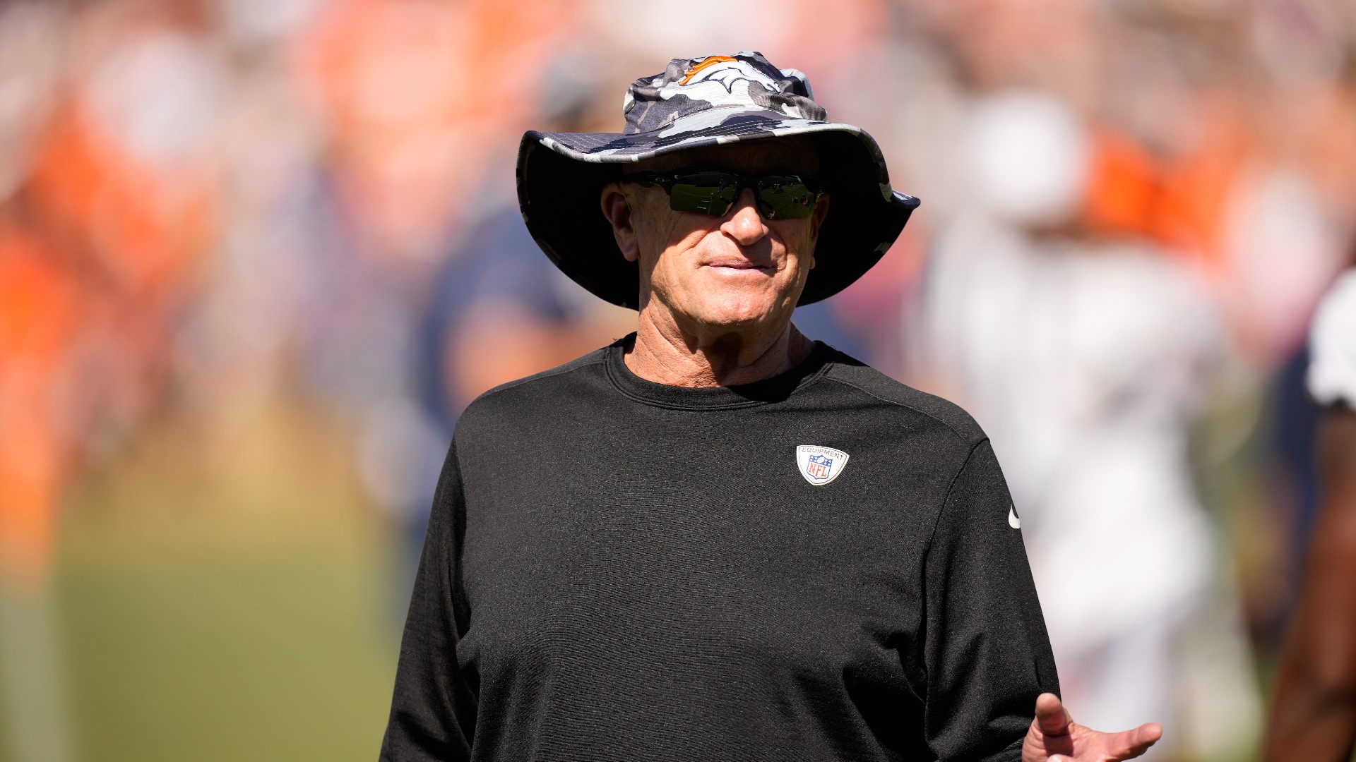 Denver Broncos defensive line coach Bill Kollar to retire