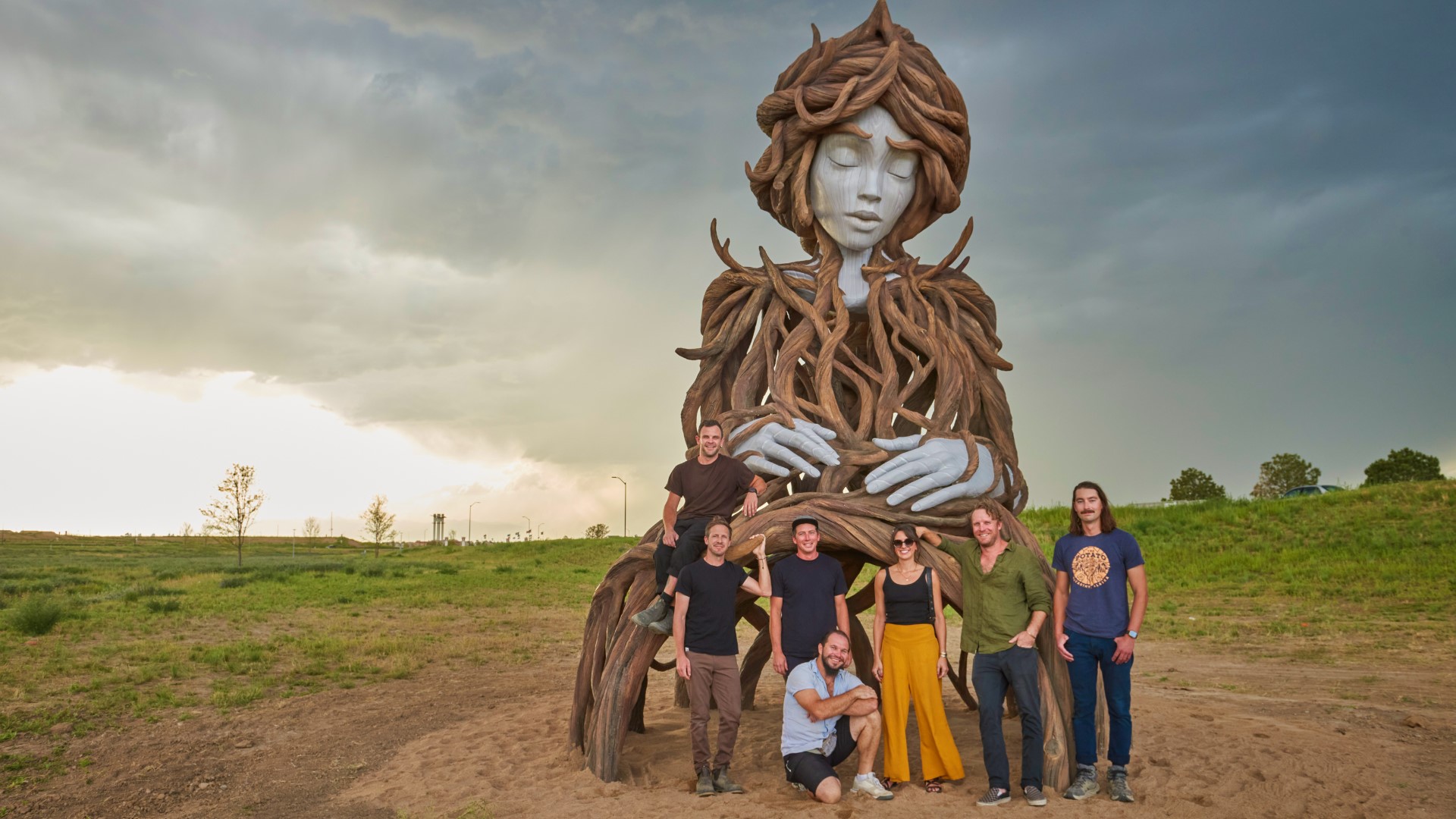 Interactive sculpture installed in Aurora Highlands public park | 9news.com