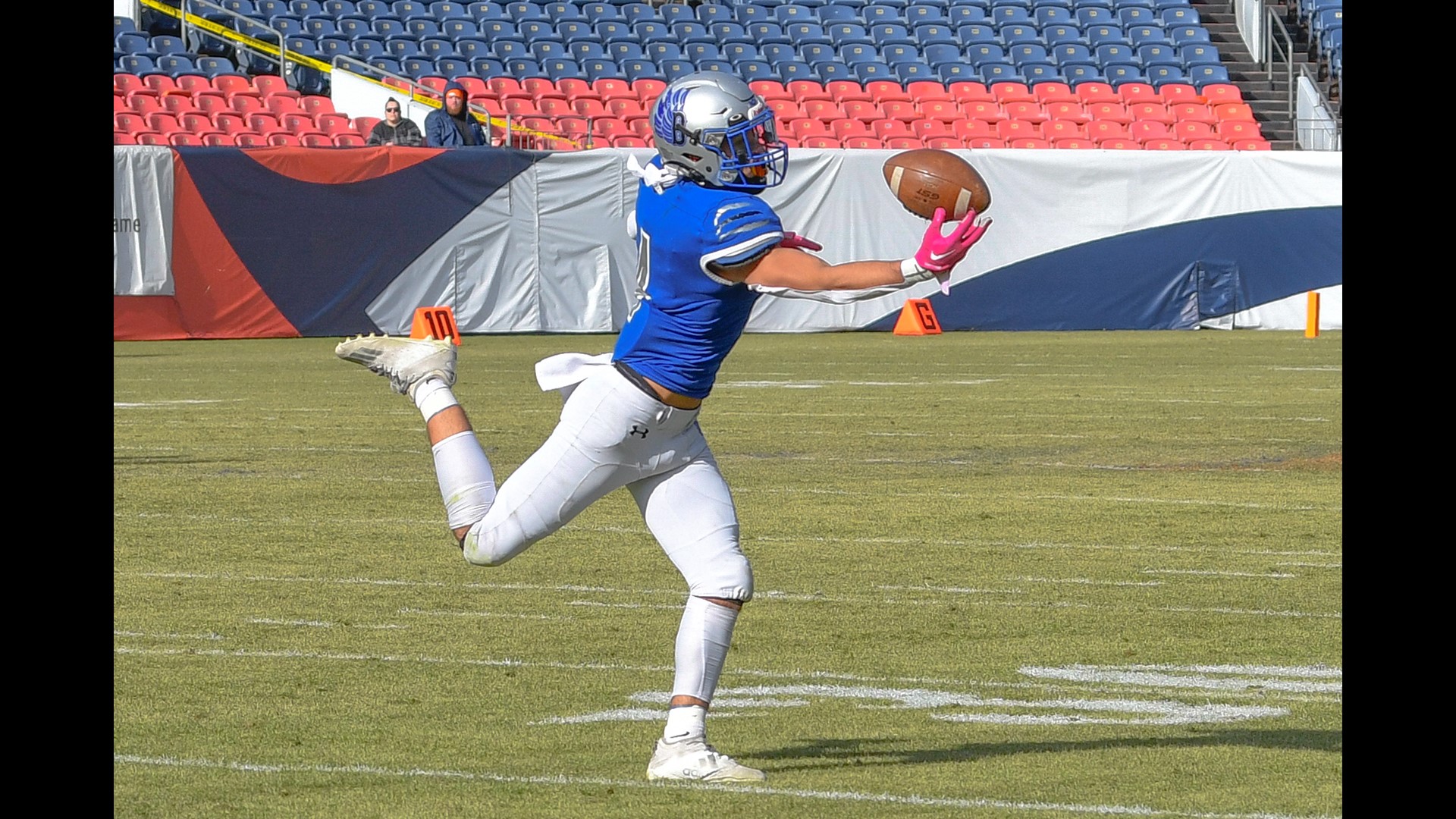 Broomfield defeats Loveland for 4A football state championship