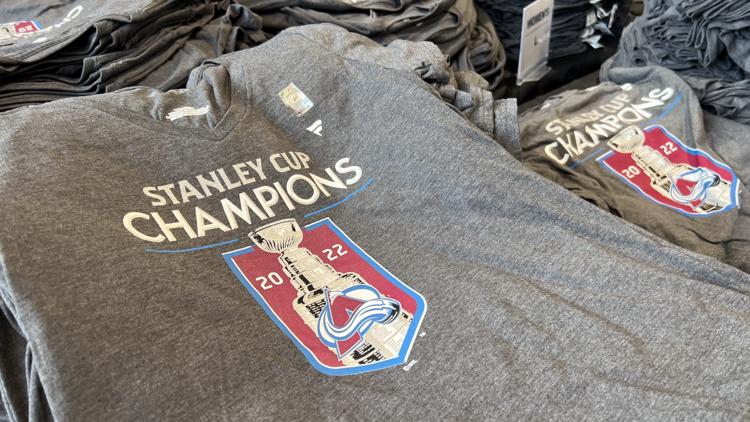 Colorado Avalanche - 2022 Western Conference Champs Locker NHL T-Shirt ::  FansMania