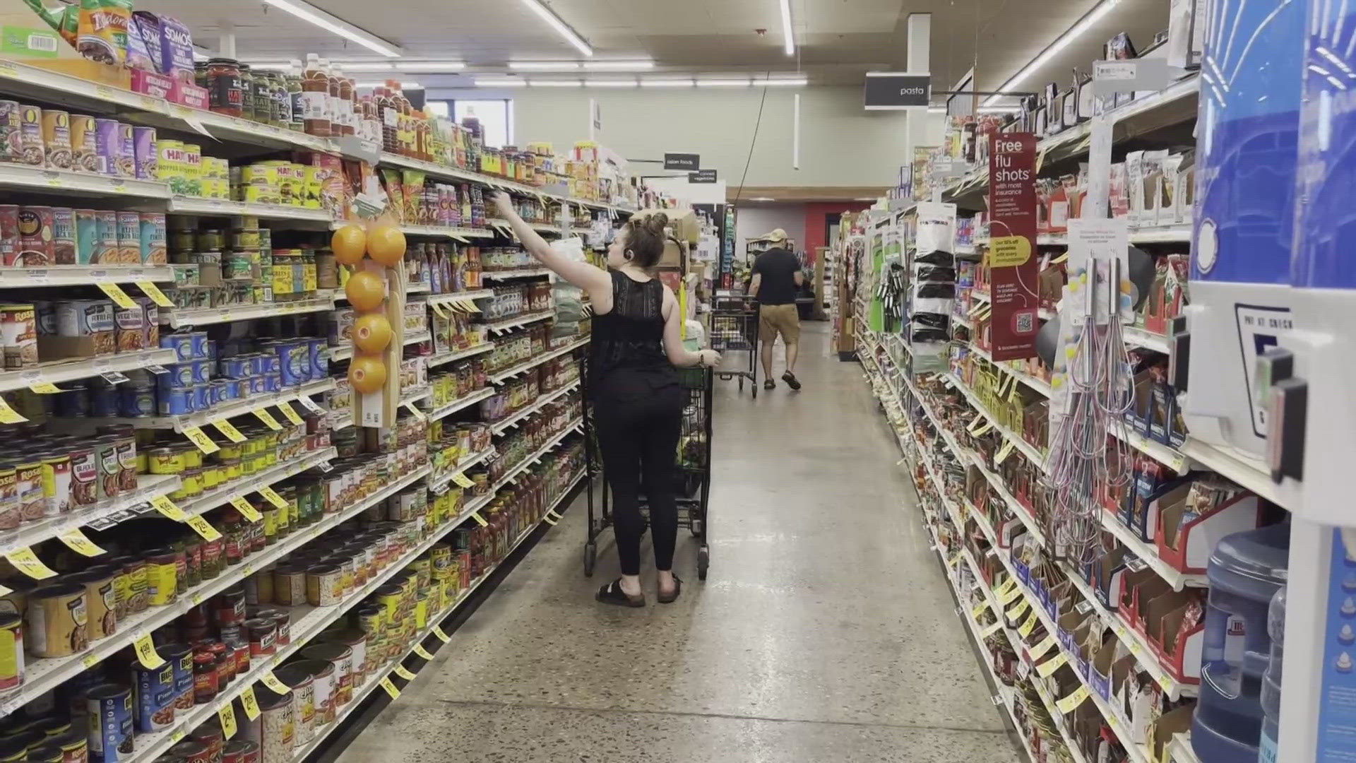 The union said they gave Safeway the required 72-hour notice, and that means workers can hit the picket lines as early as Sunday morning.