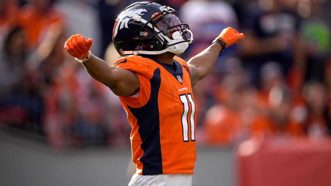 Denver, CO, USA. 28th Nov, 2021. Denver Broncos inside linebacker Kenny  Young (41) celebrates a key defensive stop in the first half of the  football game between the Denver Broncos and Los