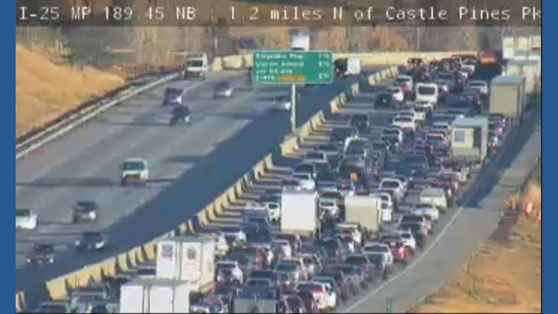 Lone Tree crash kills 1, causes I-25 traffic jam | 9news.com
