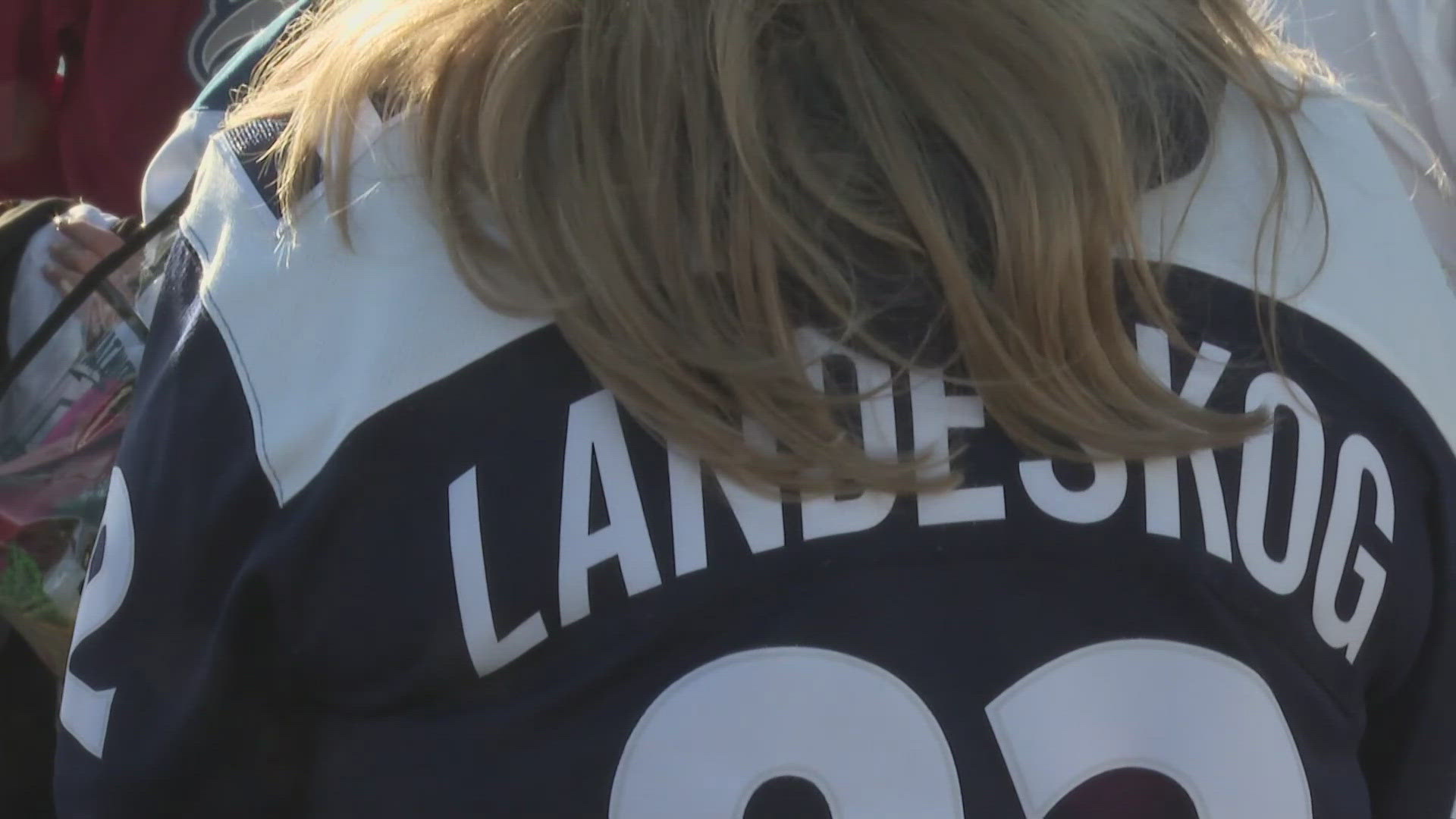 Gabriel Landeskog returns to ice 3 years after knee injury