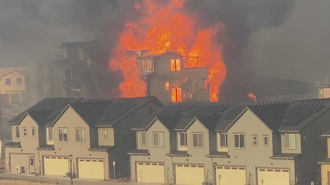 Ratusan rumah hancur dalam kebakaran Colorado