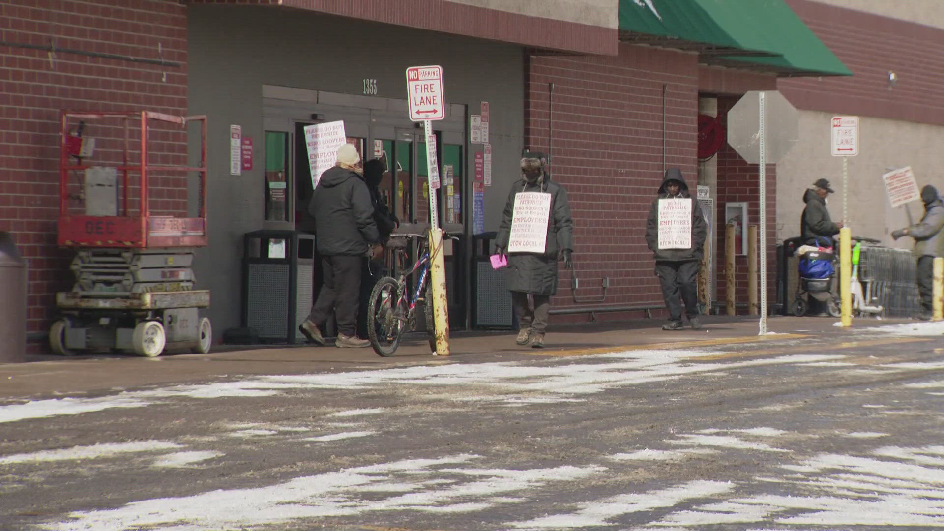 King Soopers strike: Judge grants narrow temporary restraining order ...