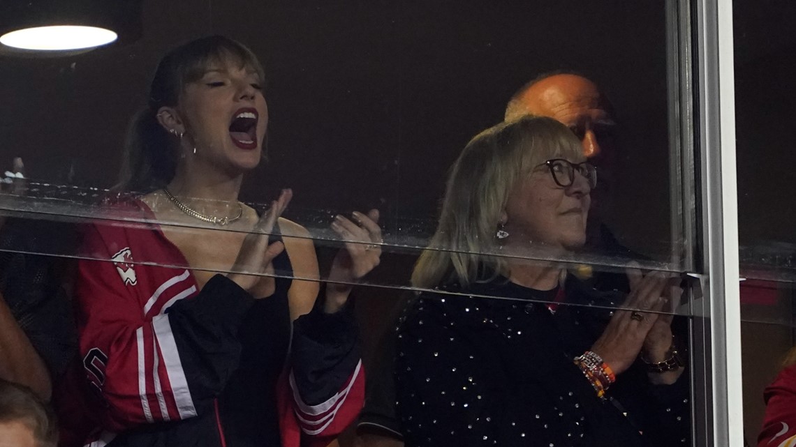 Sunday Night Football' Is A Sideshow To Tonight's Taylor Swift