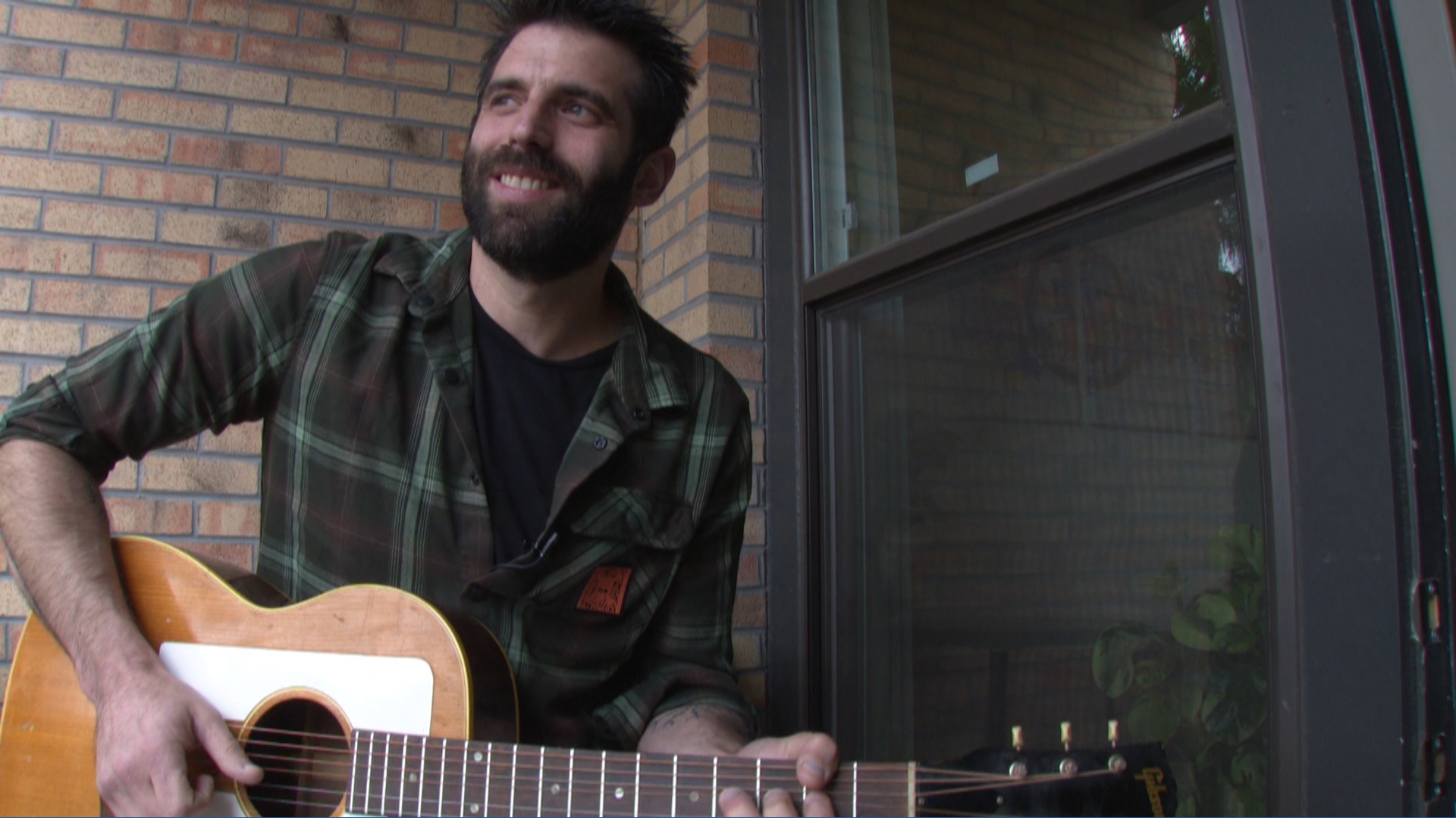 Snow In Denver Guitar collector finds community, career in Denver's vibrant music ...