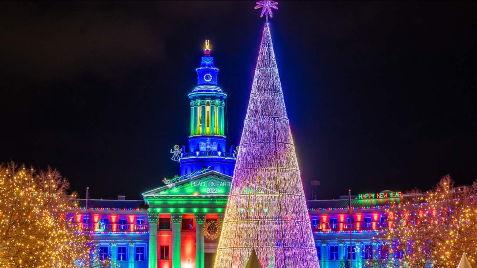 Kick off the holiday season in Denver by grabbing a Christmas-themed drink at pop-bar, ice skating, checking out light displays and giant Christmas trees.