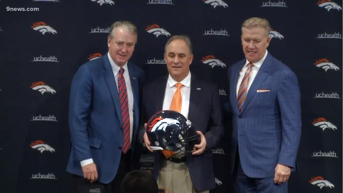 Black-belt football guy Vic Fangio coaches Hall of Fame Game with a kidney  stone, This is the Loop