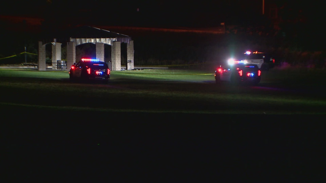 1 dead, 2 injured in shooting at house party in Aurora | 9news.com