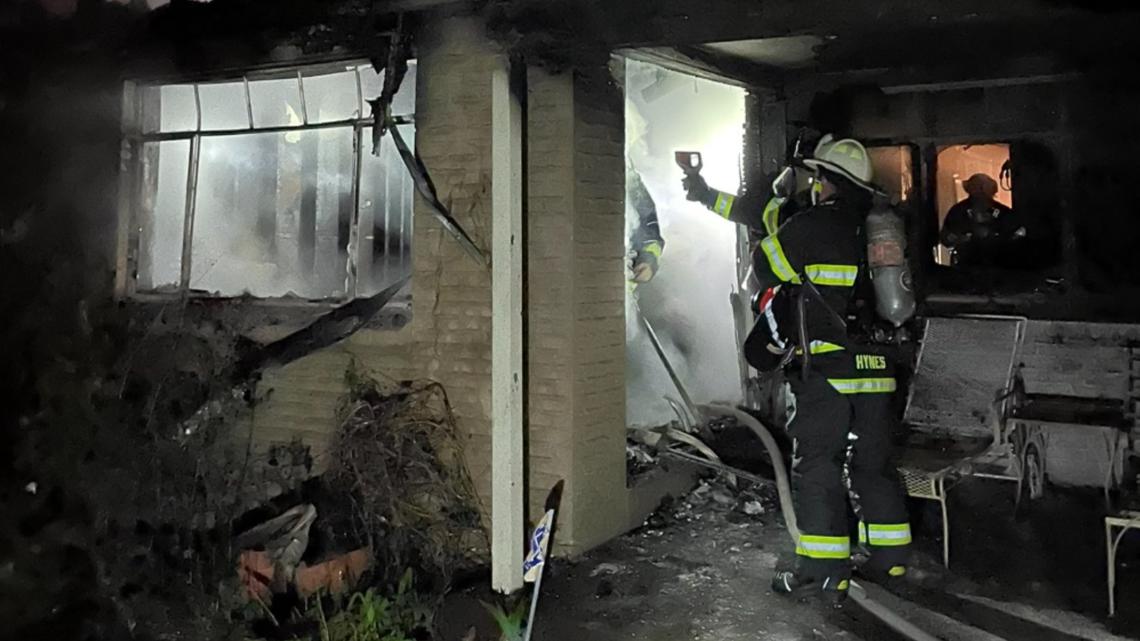 Early morning house fire kills two in Denver | 9news.com