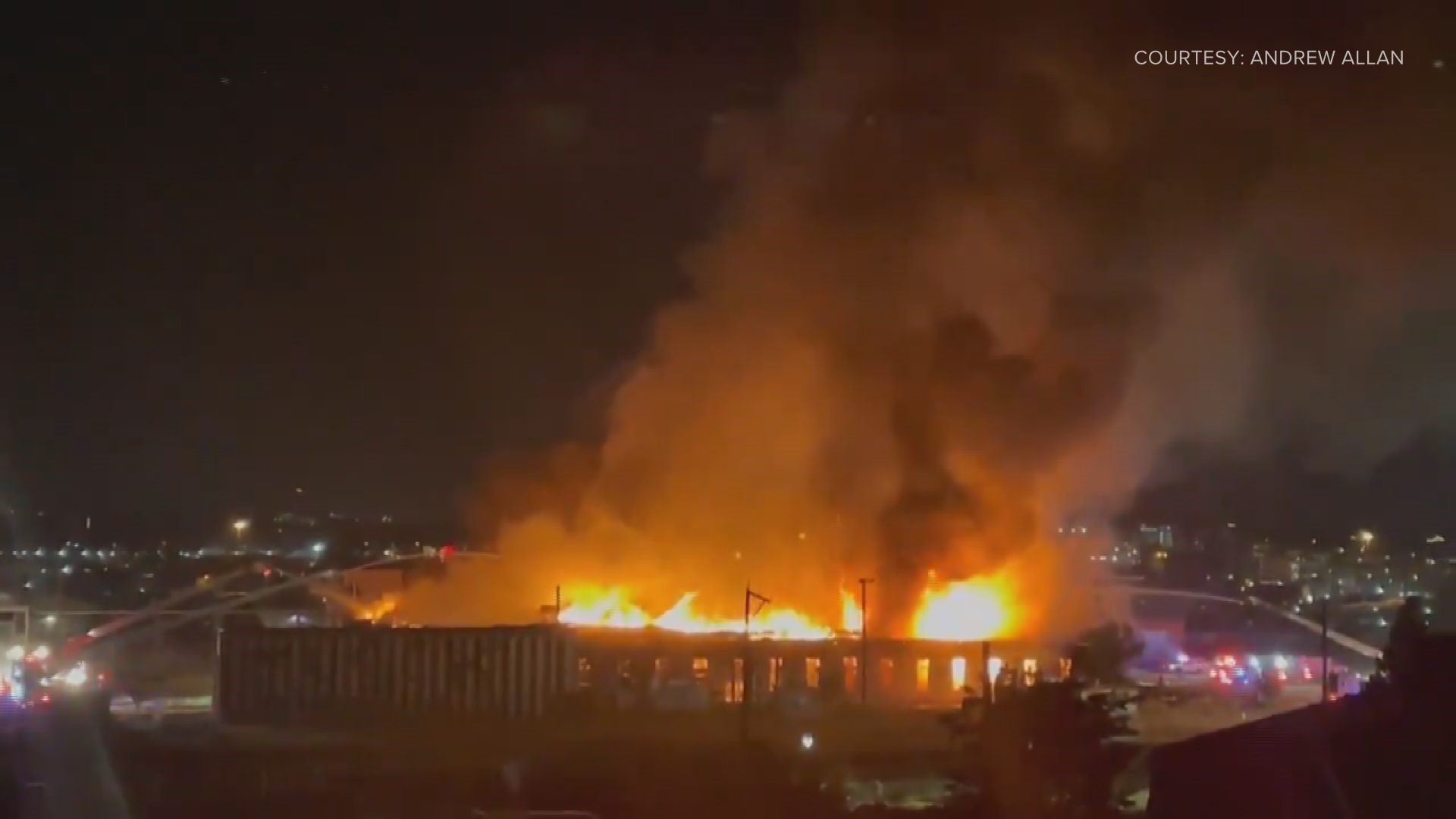 RAW: Fire erupts in abandoned Denver warehouse | 9news.com