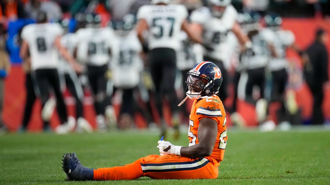 Eagles vs. Broncos: Studs and duds from 30-13 win in Week 10