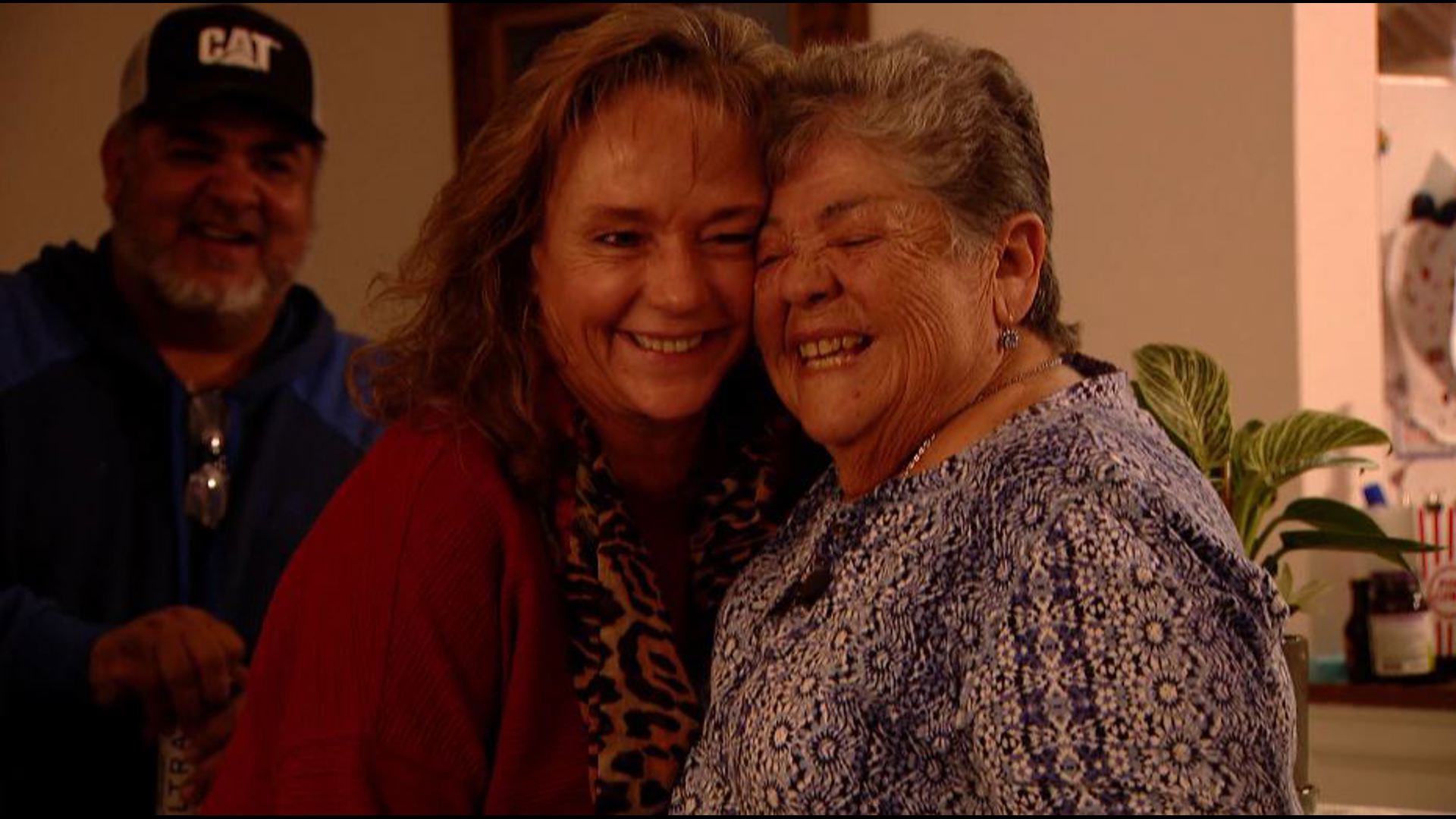 Family who rebuilt after Marshall Fire grieves loss of matriarch