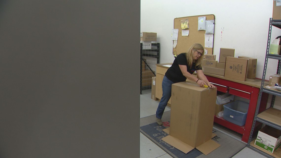 Colorado businesses ask Polis to end extra unemployment benefits