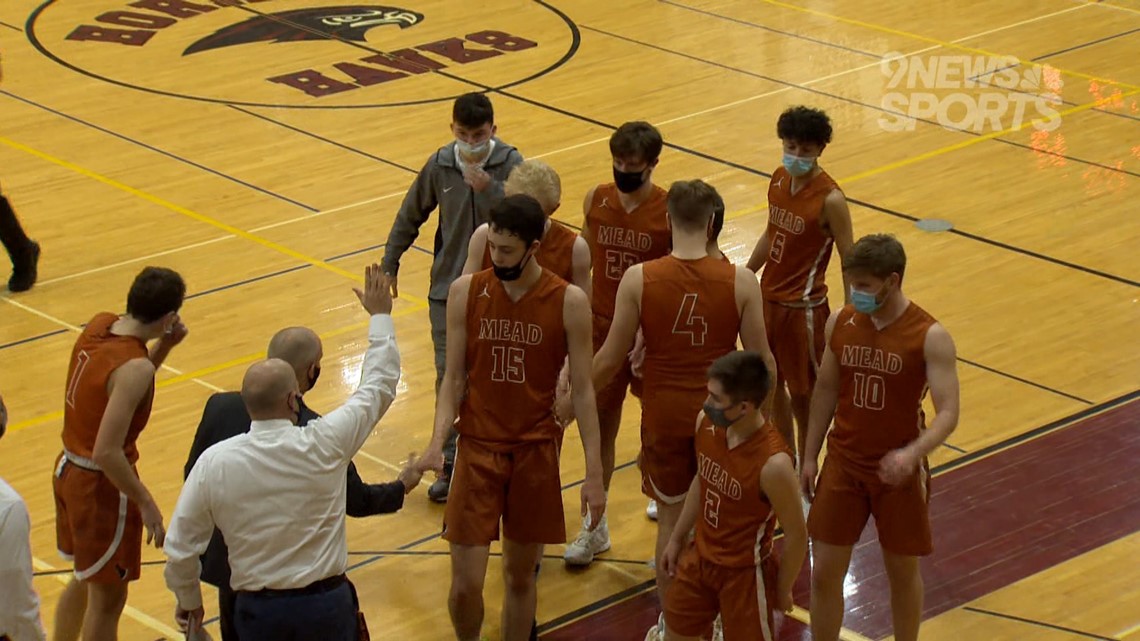 Mead HS basketball holds off Horizon in season opener