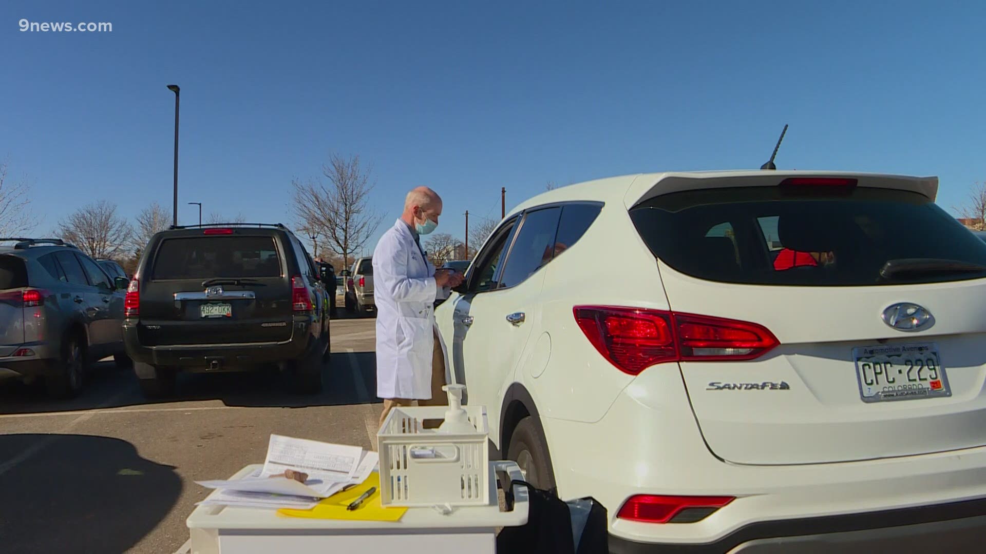 After learning from a chaotic start on Monday, National Jewish Health vaccinated around 500 people in their cars on Wednesday morning.