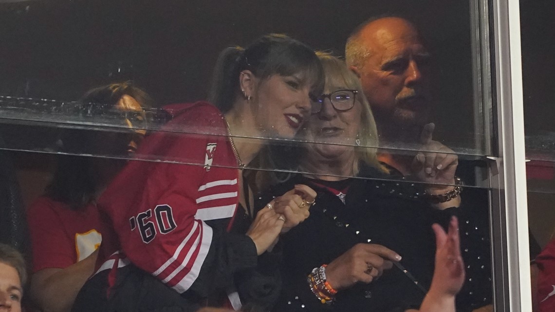 Sunday Night Football' Is A Sideshow To Tonight's Taylor Swift