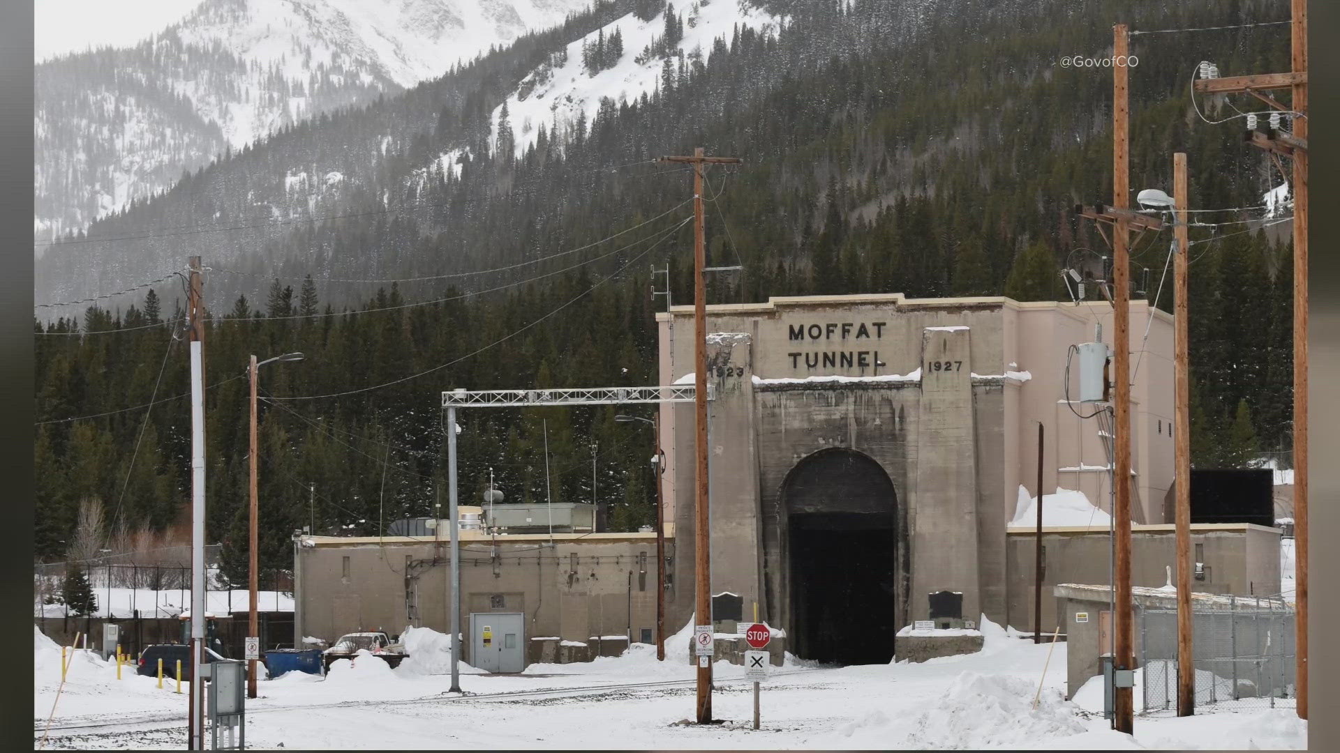 The agreement ensures freight operations and passenger rail access between Denver and several mountain towns.
