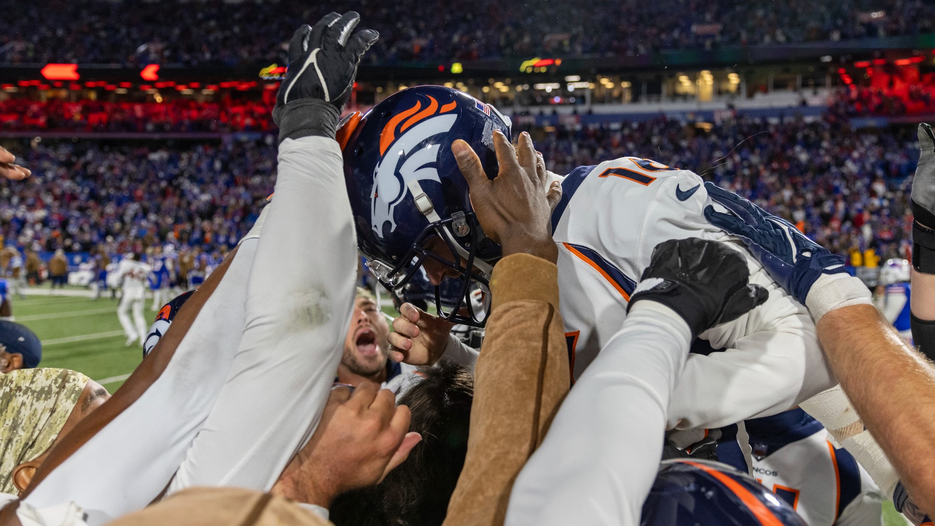 Wil Lutz shows he can handle the Hurricane kick field goal