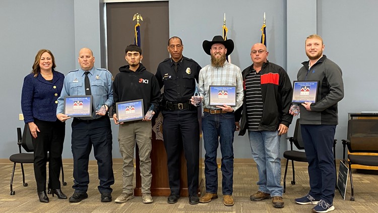 Neighborhood heroes awarded for helping Denver officer after motorcycle accident on I-25