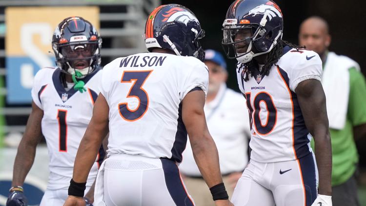 Seahawks' Geno Smith goes 17-of-18 in first half against Broncos - BVM  Sports