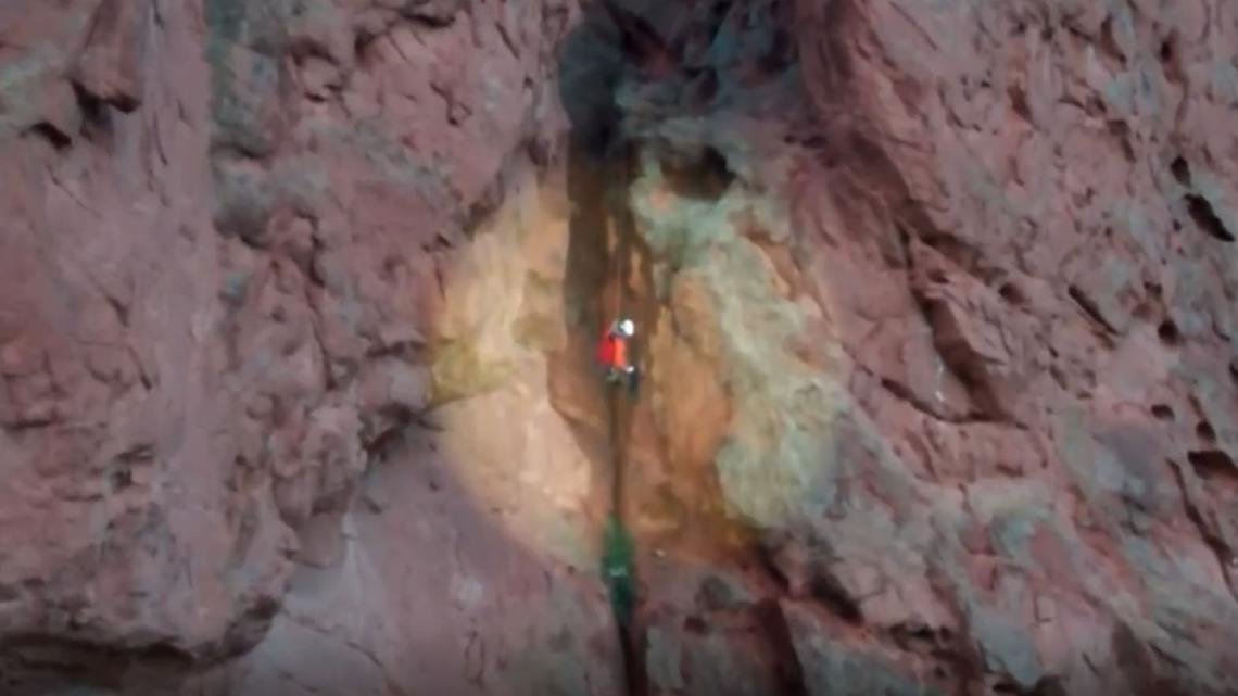 Firefighters Rescue Ungeared Climbers From 20-75 Feet at Devil's Lake, Garden of the Gods
