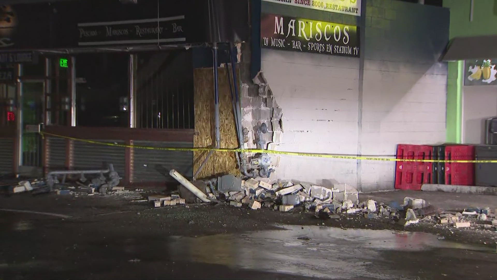 Man found with gunshot wound after Denver crash | 9news.com