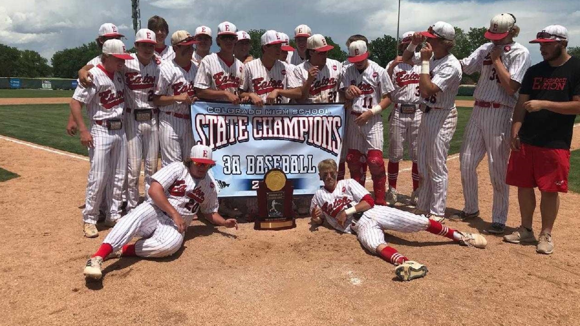 The Reds defeated University 10-4 in the Class 3A state title game on Saturday.