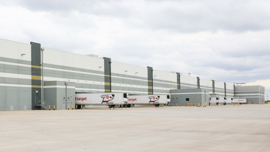 Target debuts $367M food distribution center in Colorado | 9news.com