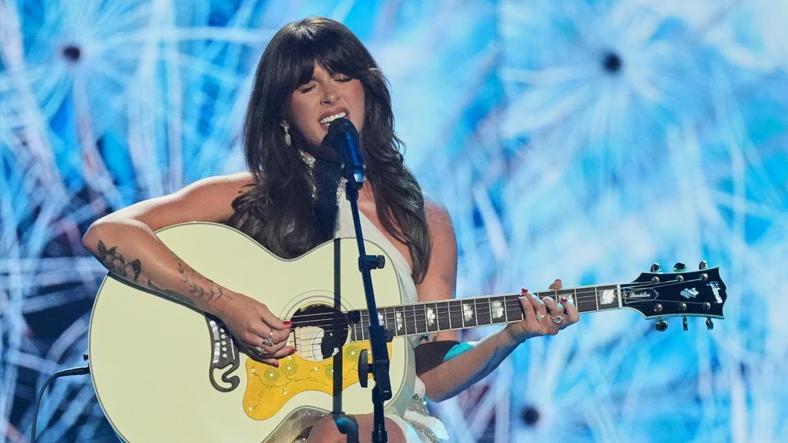 'Choosin' Texas' continues to make music history | 9news.com