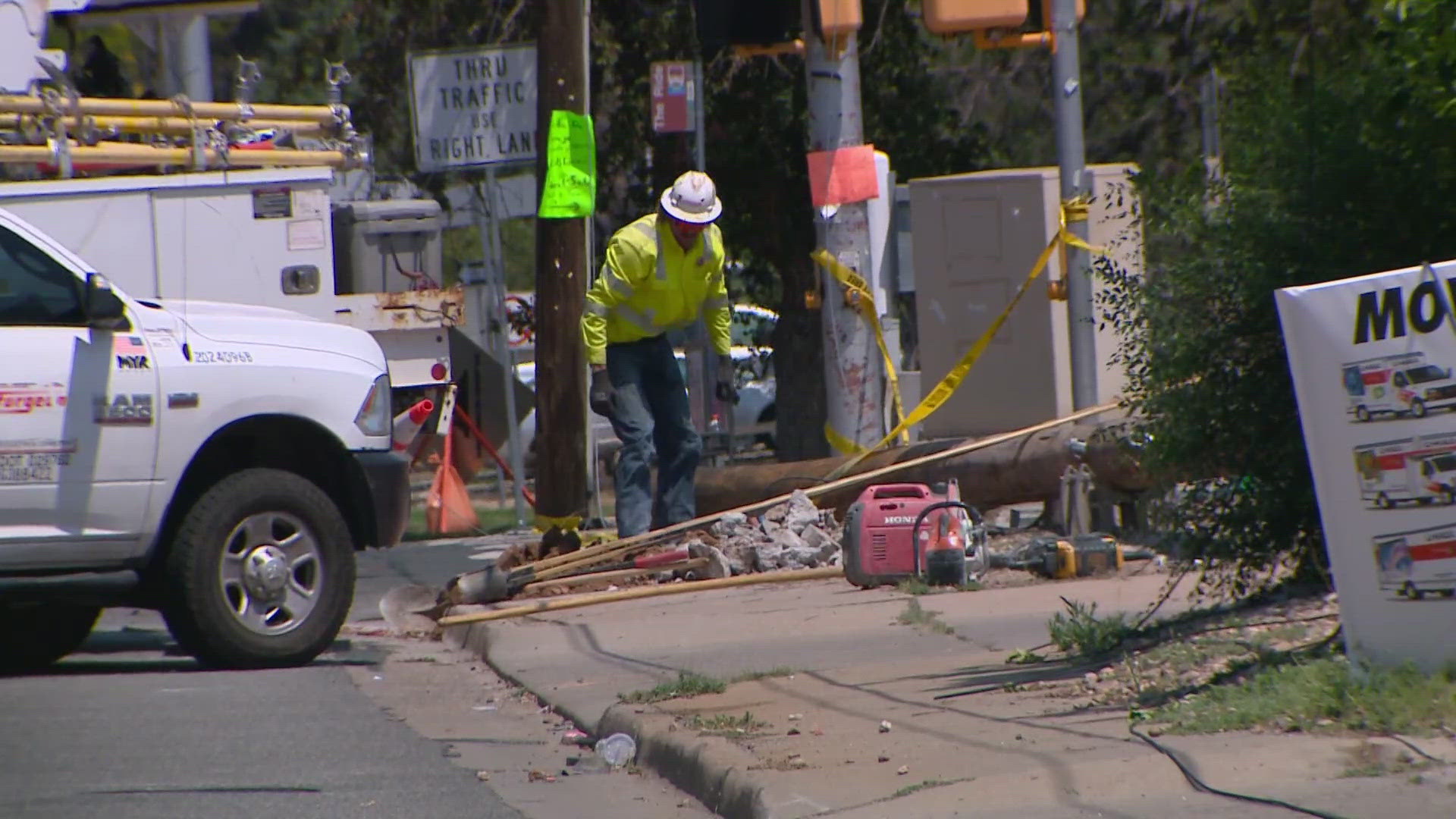 Havana Street was closed between East 10th Street and Del Mar Parkway Saturday morning after the crash, Aurora Police said.