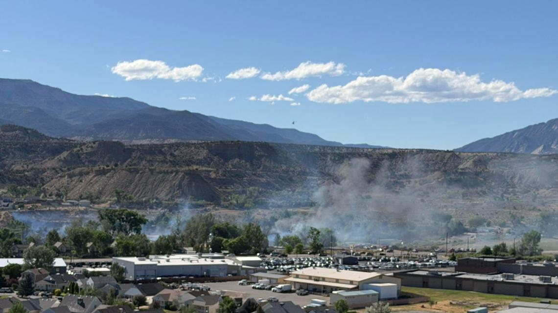 Fast-moving wildfire destroys Western Slope apartment building