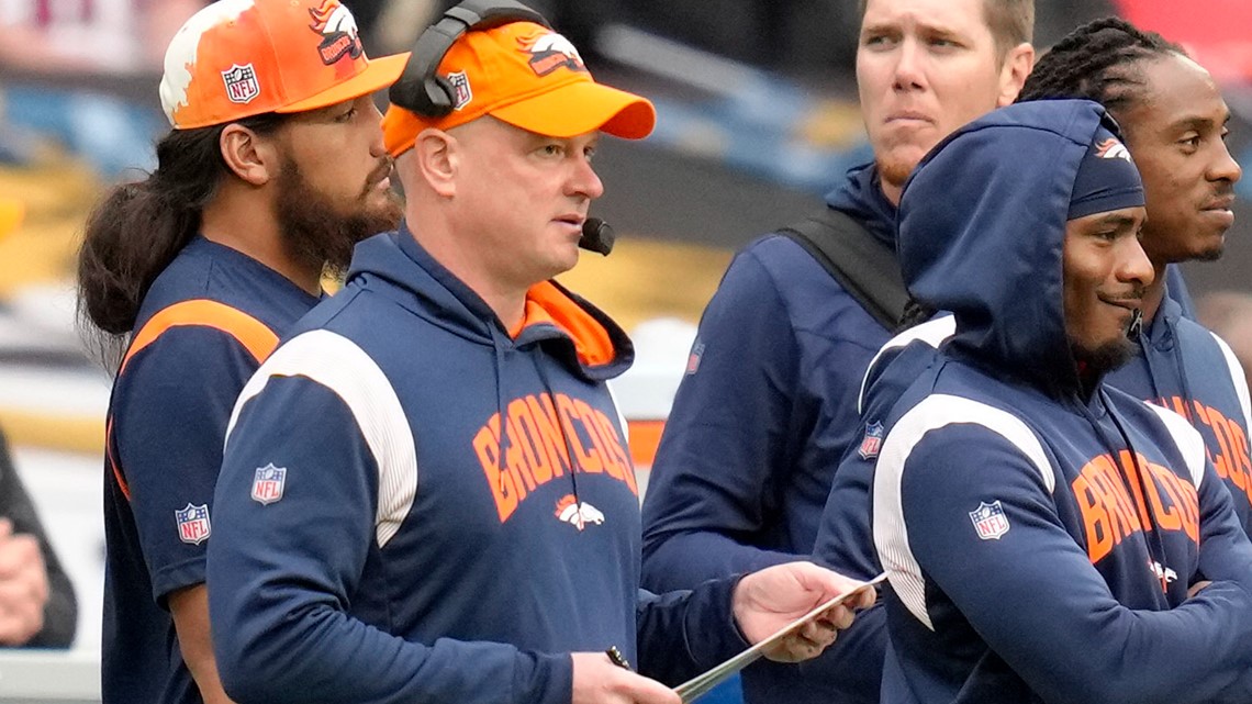 Broncos coach Nathaniel Hackett gives up play-calling duties