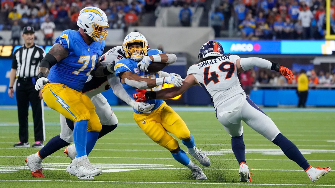 Broncos LB Alex Singleton nearly broke an NFL record in loss to Chargers