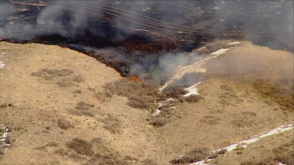 Extended headlines | Grass fire burns in Douglas County | 9news.com