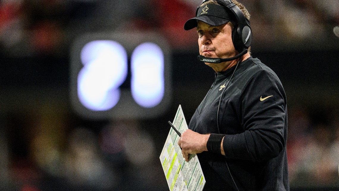 Sept 9, 2010: New Orleans Saints head coach Sean Payton greets