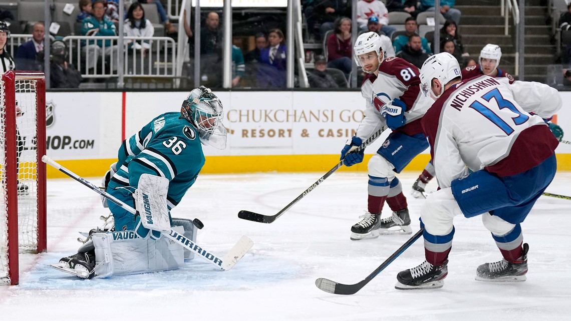 Defending champion Avalanche enter Stanley Cup playoffs on a roll