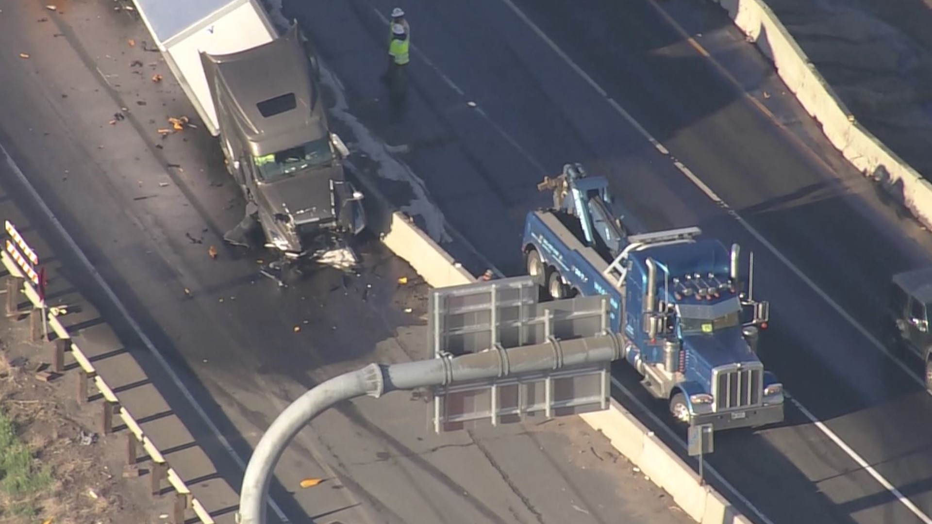 Truck crash closes two lanes of eastbound I-70 | 9news.com