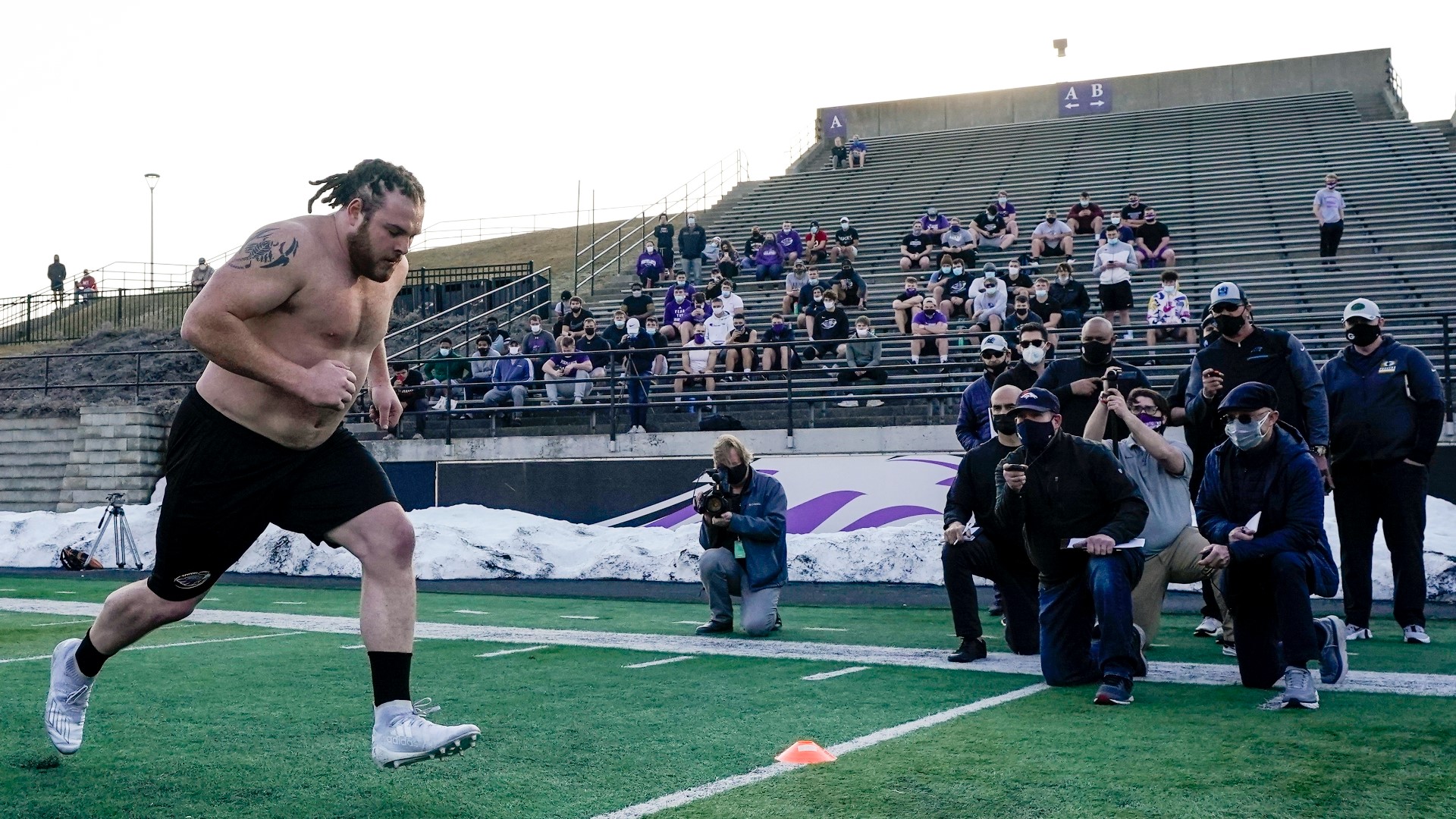 Quinn 'The Belly' Meinerz Signs With The Denver Broncos | 9news.com