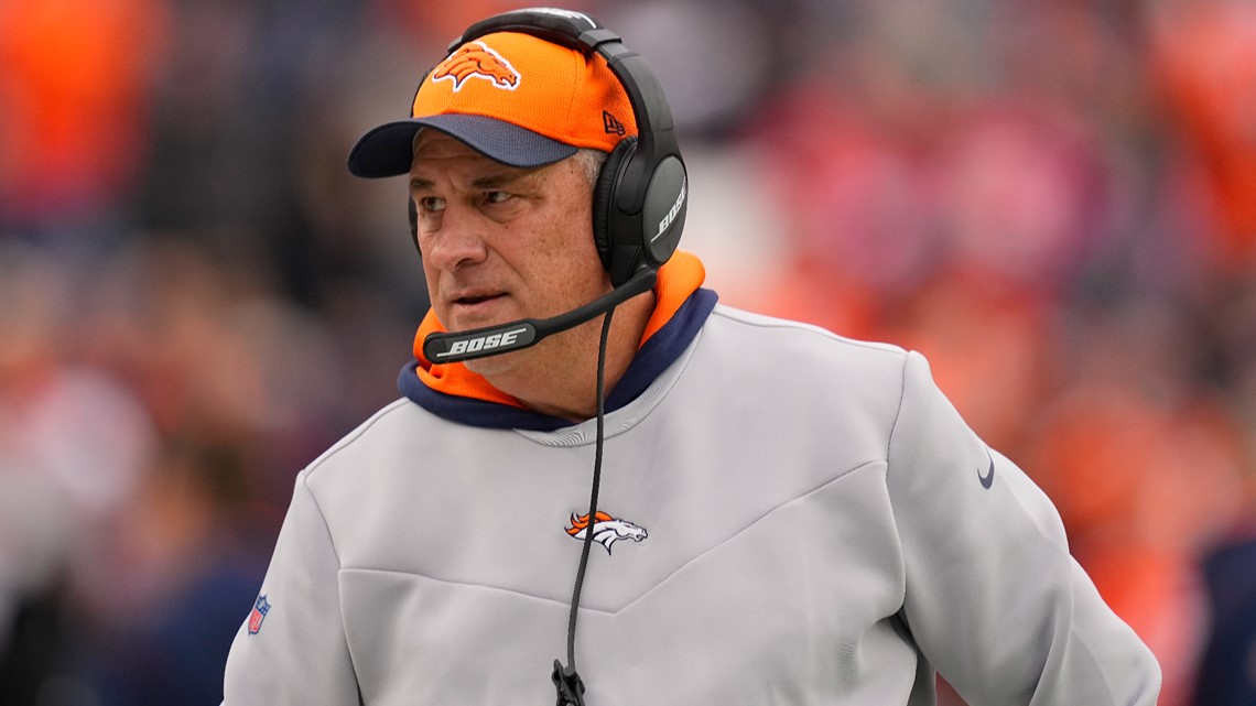 Pelatih kepala Broncos dipecat |  9news.com