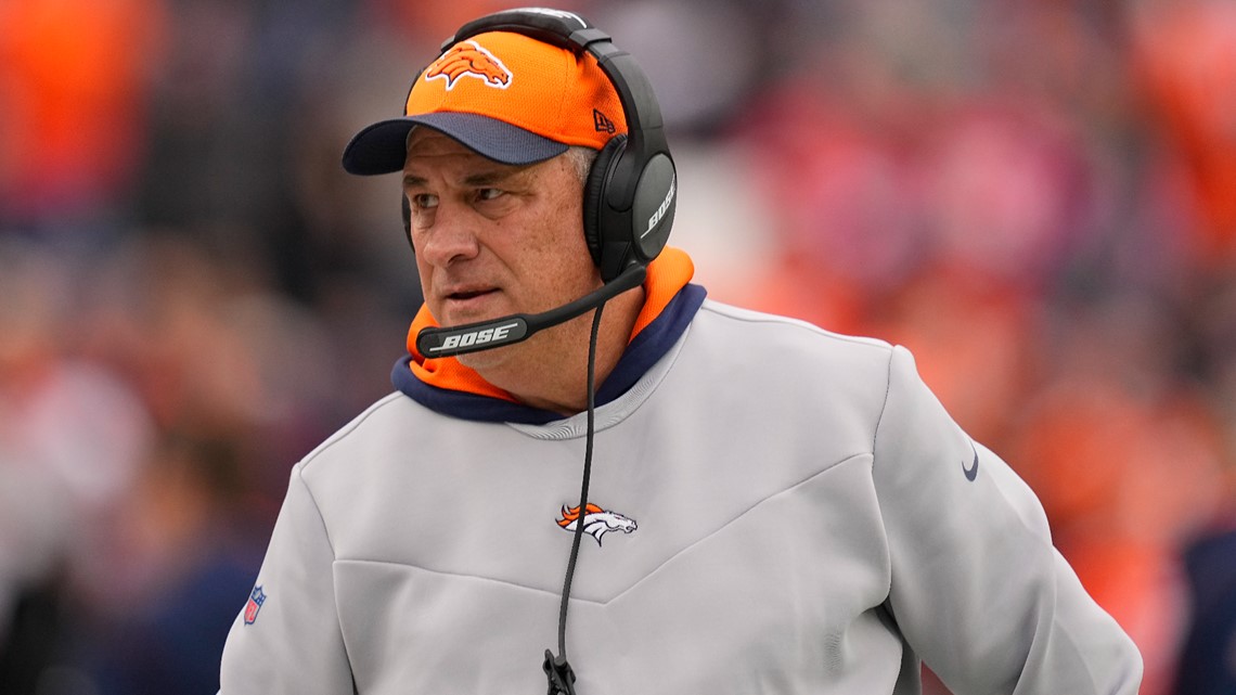 Vic Fangio's biggest adjustment in 2019? Making decisions (not just  suggestions)