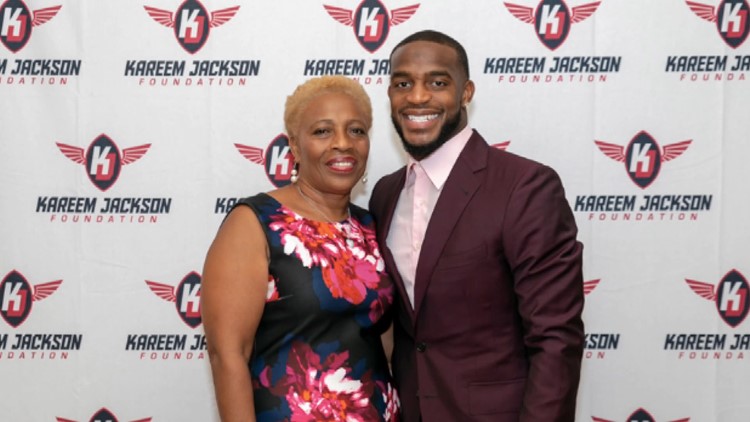 Hometown MVP: Kareem Jackson's foundation provides hope for chronically ill children and breast cancer fighters and survivors