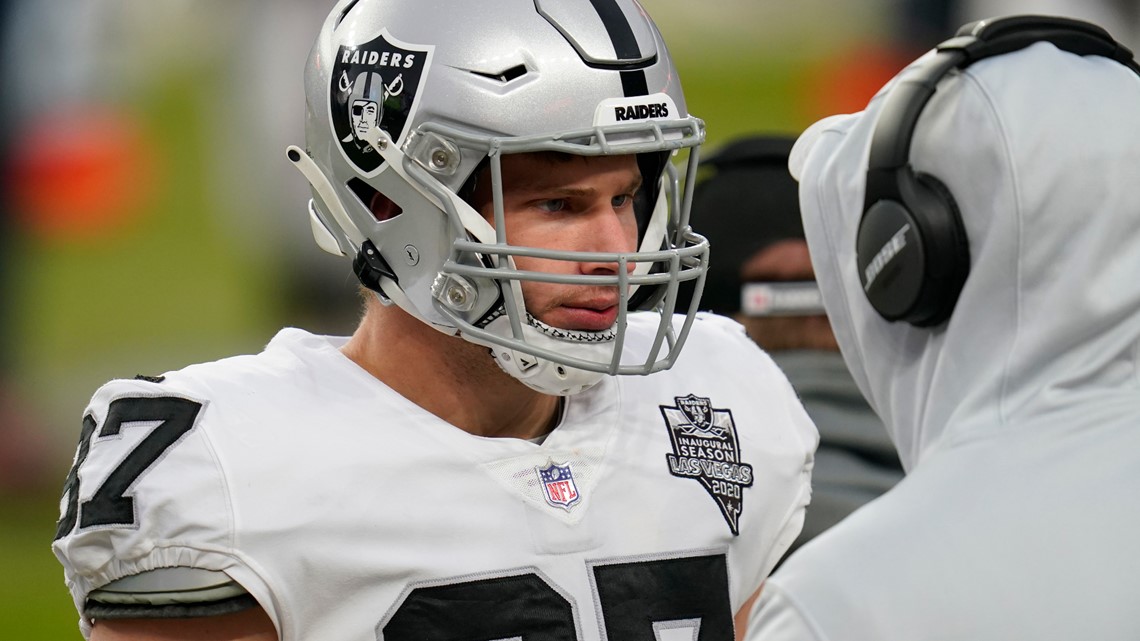 Oakland Raiders wide receiver Jordy Nelson (82) runs against the Denver  Broncos during the first half of an NFL football game, Sunday, Sept. 16,  2018, in Denver. (AP Photo/Jack Dempsey Stock Photo - Alamy